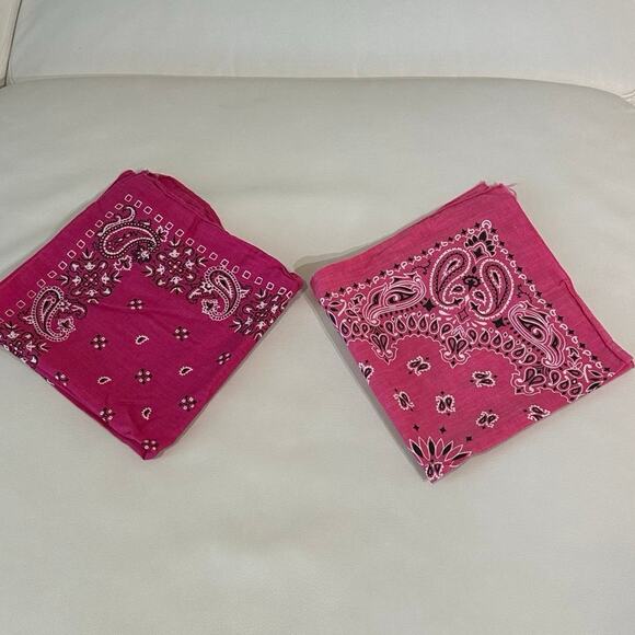 Pink Bandana Bundle - Set of 2 - Picture 1 of 5